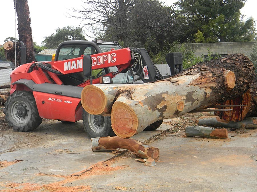 Log removal for milling